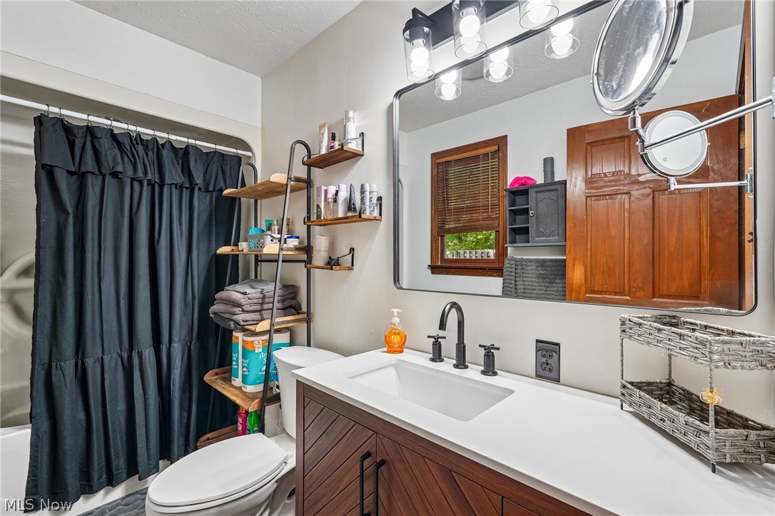 1325 Ellen Drive Zanesville OH 43701