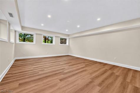 2121 Valley View Drive Rocky River OH 44116