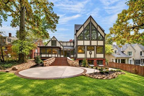 2121 Valley View Drive Rocky River OH 44116