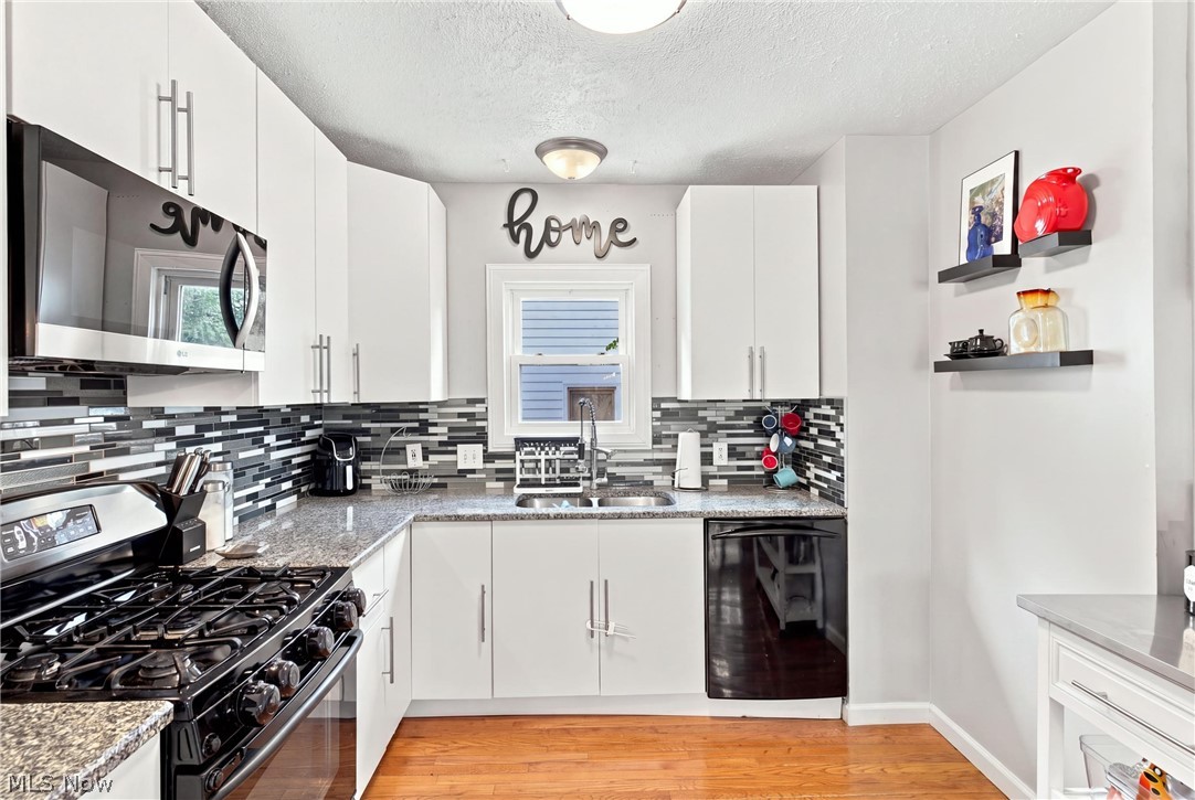 4350 W 49th Street Cleveland OH 44144