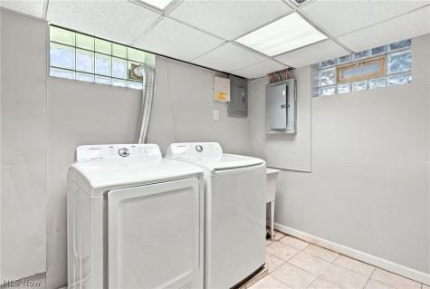 4350 W 49th Street Cleveland OH 44144