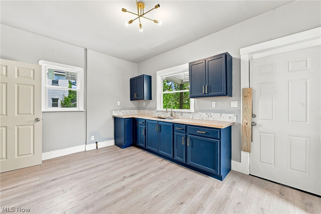 675 E 115 Cleveland OH 44108