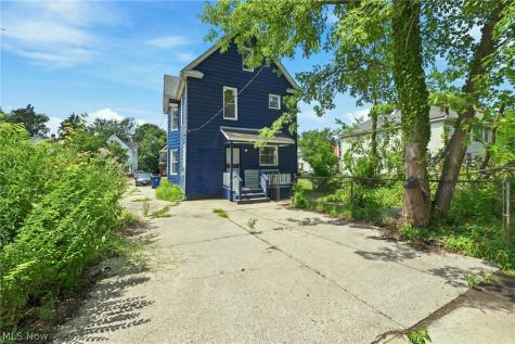 675 E 115 Cleveland OH 44108