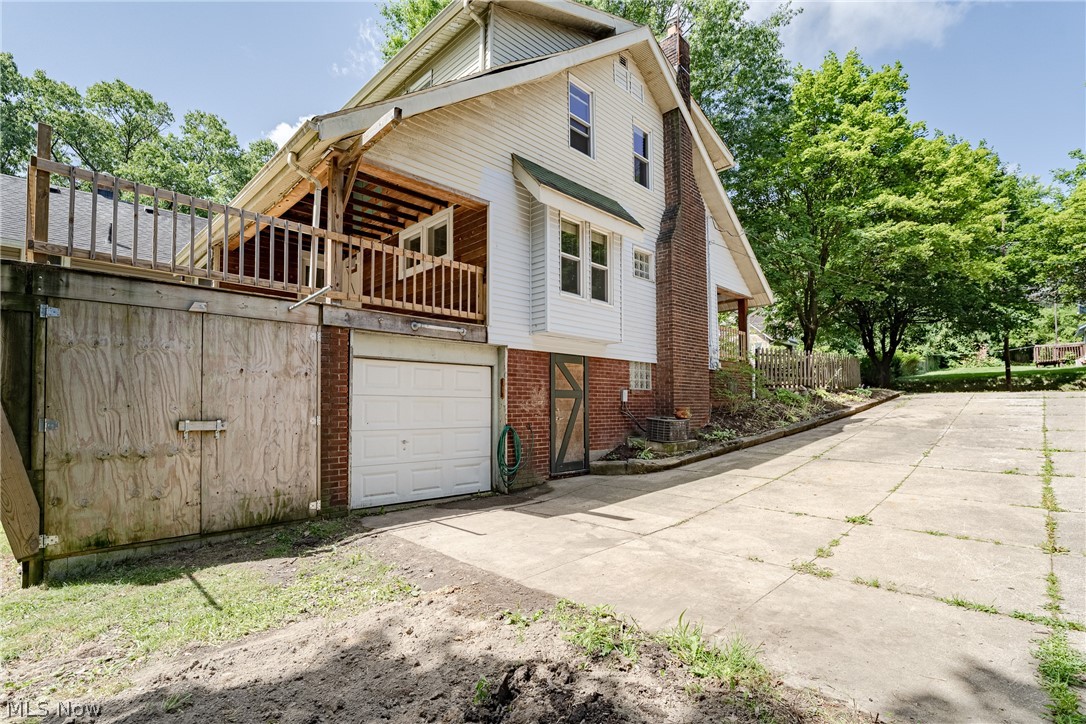 1539 Overlook Drive Akron OH 44314