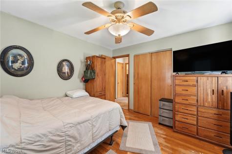 10821 Woodview Boulevard Parma Heights OH 44130