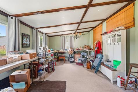 10821 Woodview Boulevard Parma Heights OH 44130