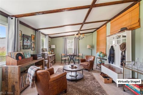 10821 Woodview Boulevard Parma Heights OH 44130