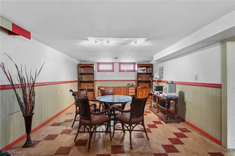 10821 Woodview Boulevard Parma Heights OH 44130