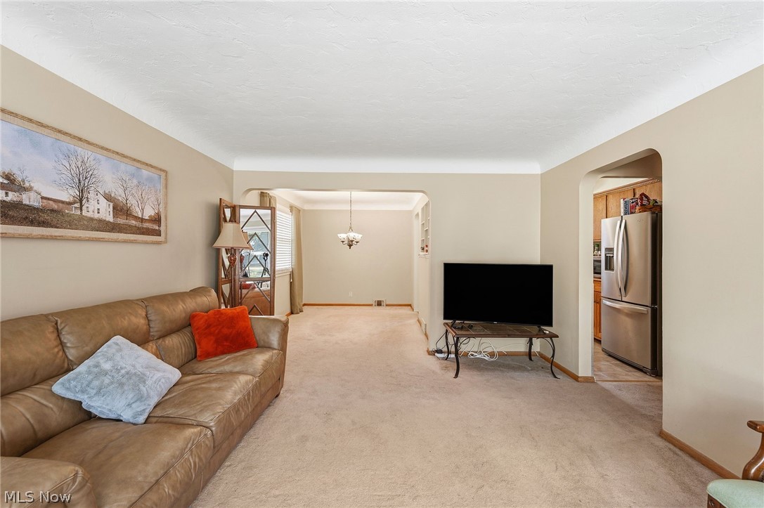 10821 Woodview Boulevard Parma Heights OH 44130