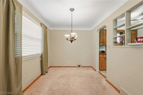10821 Woodview Boulevard Parma Heights OH 44130