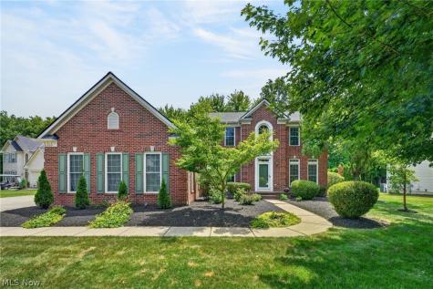 33999 Hickory Court Avon OH 44011