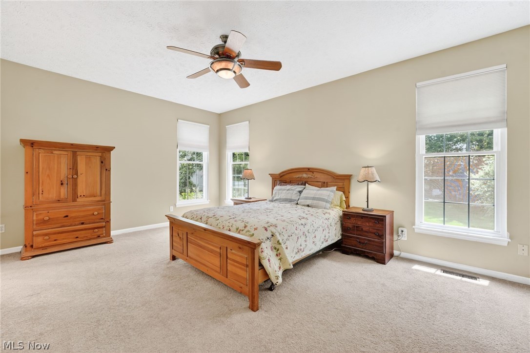 33999 Hickory Court Avon OH 44011