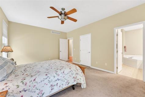 33999 Hickory Court Avon OH 44011
