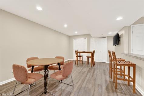 33999 Hickory Court Avon OH 44011