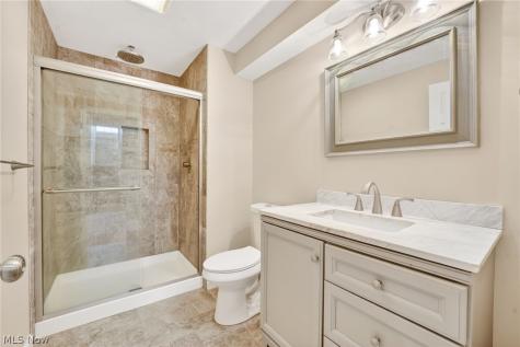 33999 Hickory Court Avon OH 44011