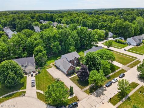33999 Hickory Court Avon OH 44011