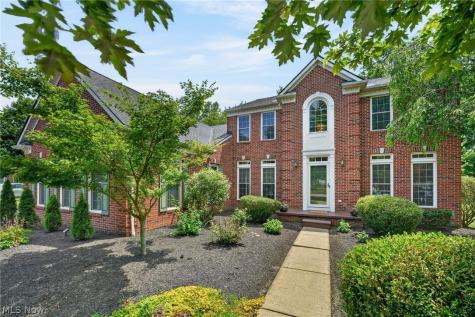 33999 Hickory Court Avon OH 44011