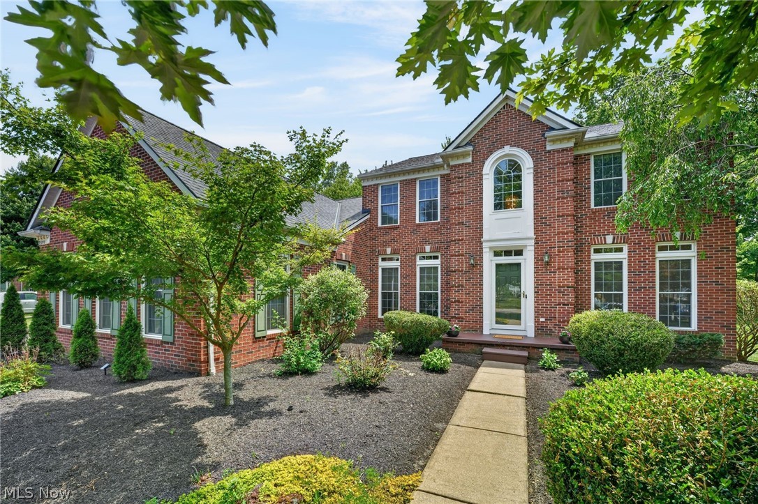 33999 Hickory Court Avon OH 44011