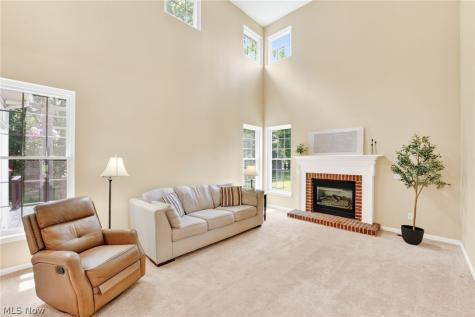 33999 Hickory Court Avon OH 44011