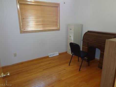 6195 Jamestown Drive Parma OH 44134