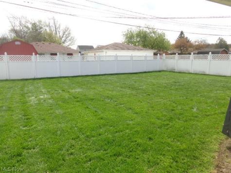 6195 Jamestown Drive Parma OH 44134
