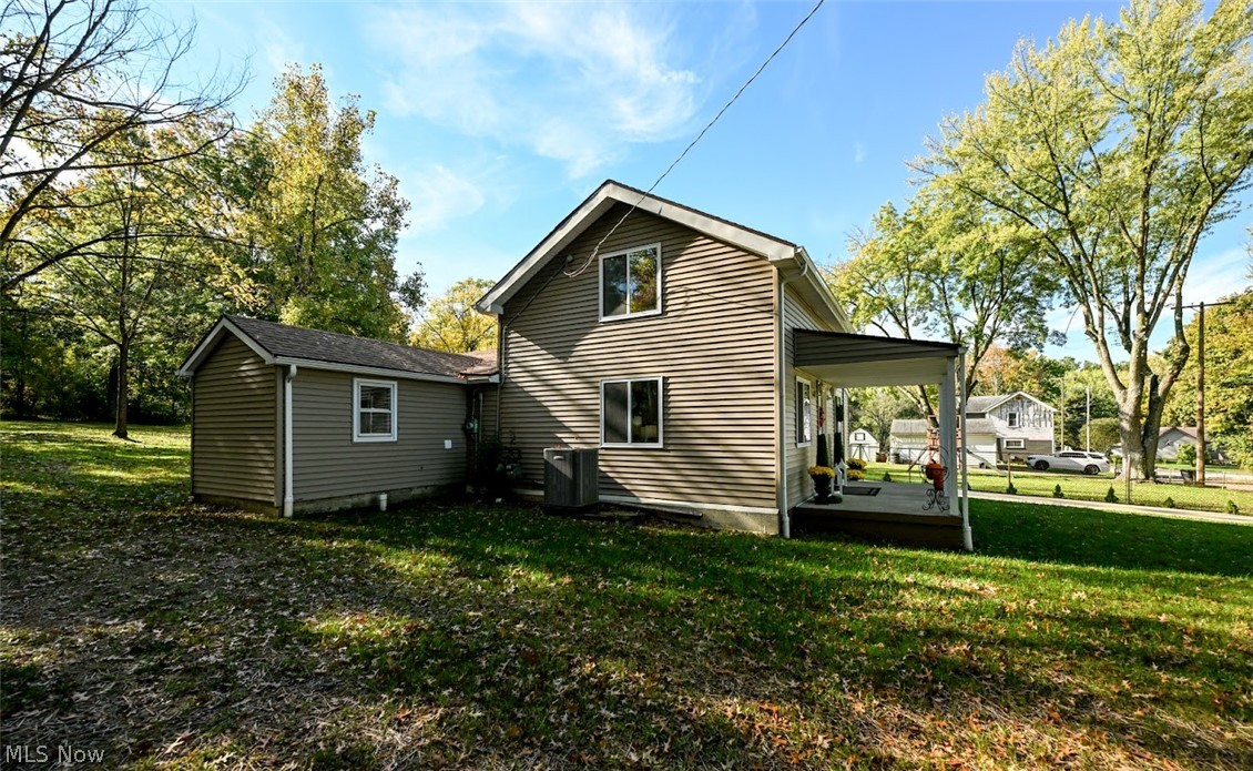 9 Dravis Street Youngstown OH 44515