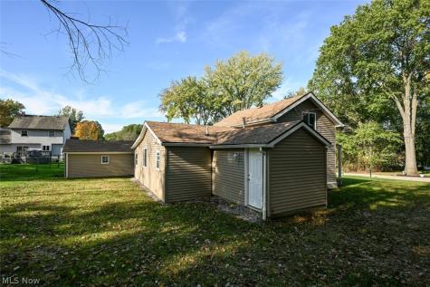 9 Dravis Street Youngstown OH 44515