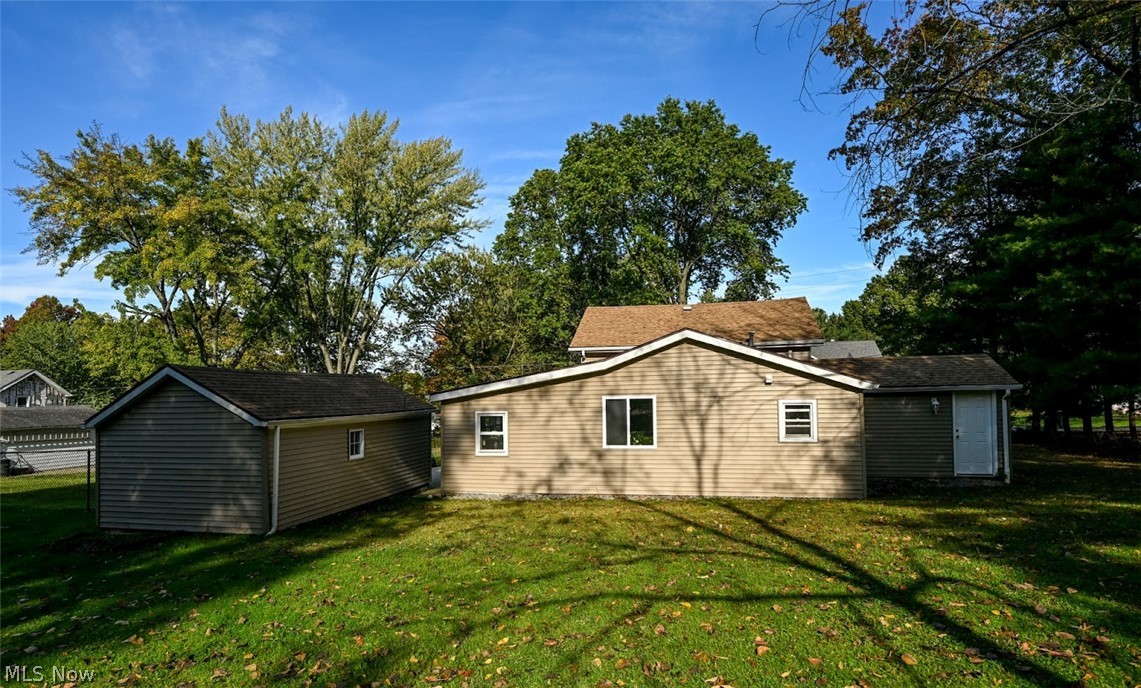 9 Dravis Street Youngstown OH 44515