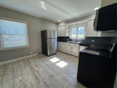 145 Anna Avenue NW Canton OH 44708