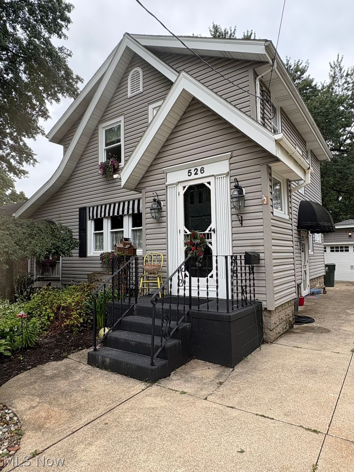 526 E High Street E Wadsworth OH 44281