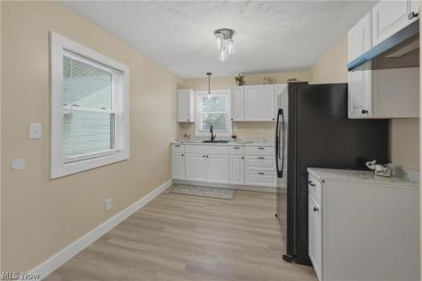 1405 Wabash Court NE Canton OH 44705