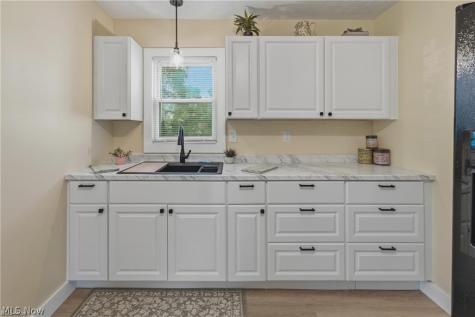 1405 Wabash Court NE Canton OH 44705