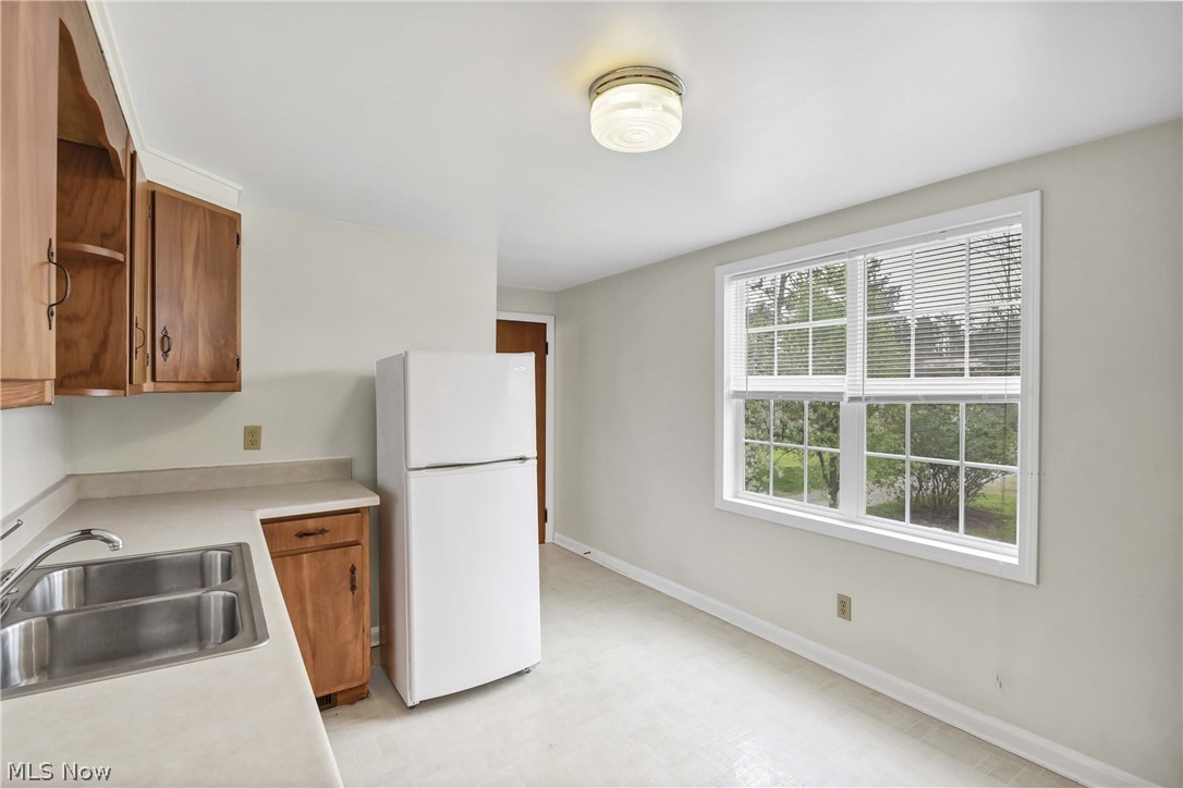 33015 Detroit Road Avon OH 44011