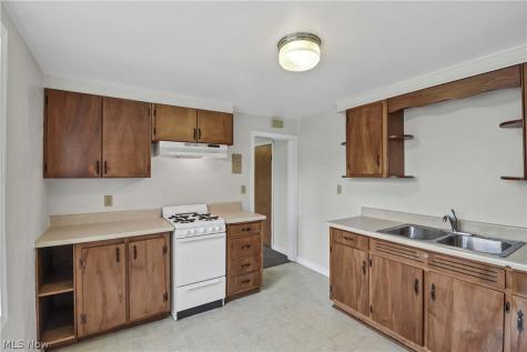 33015 Detroit Road Avon OH 44011