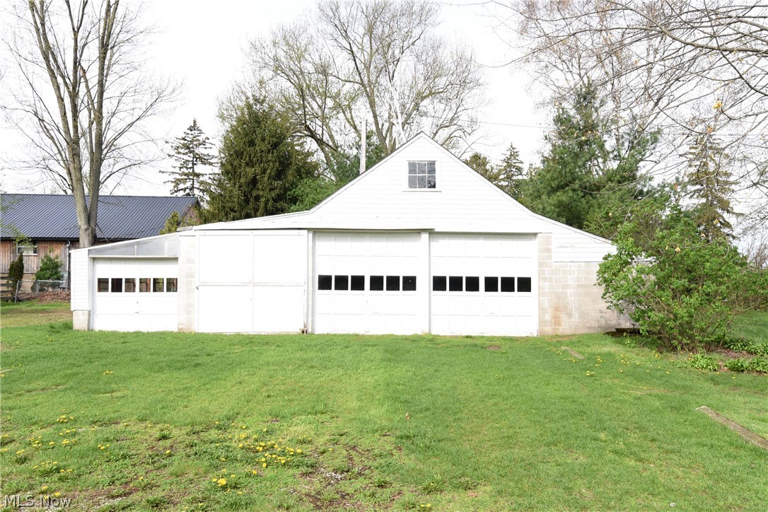 33015 Detroit Road Avon OH 44011