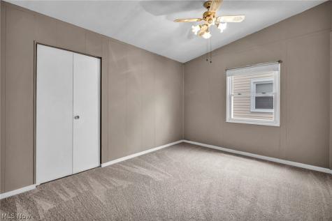 160 Boston Avenue Elyria OH 44035