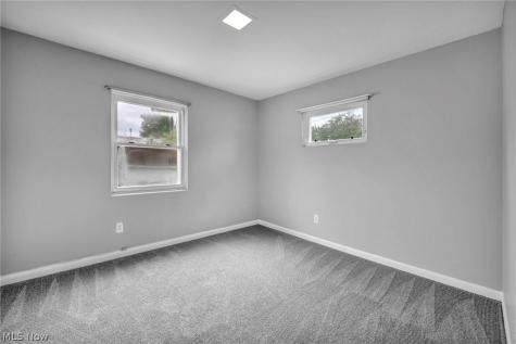 160 Boston Avenue Elyria OH 44035