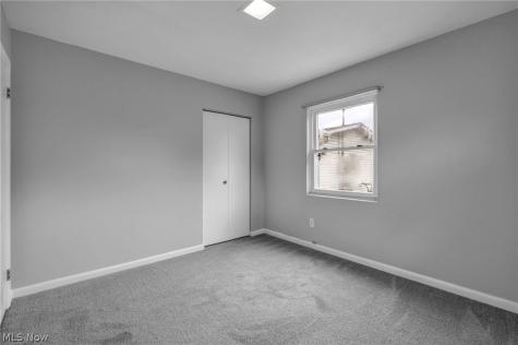 160 Boston Avenue Elyria OH 44035