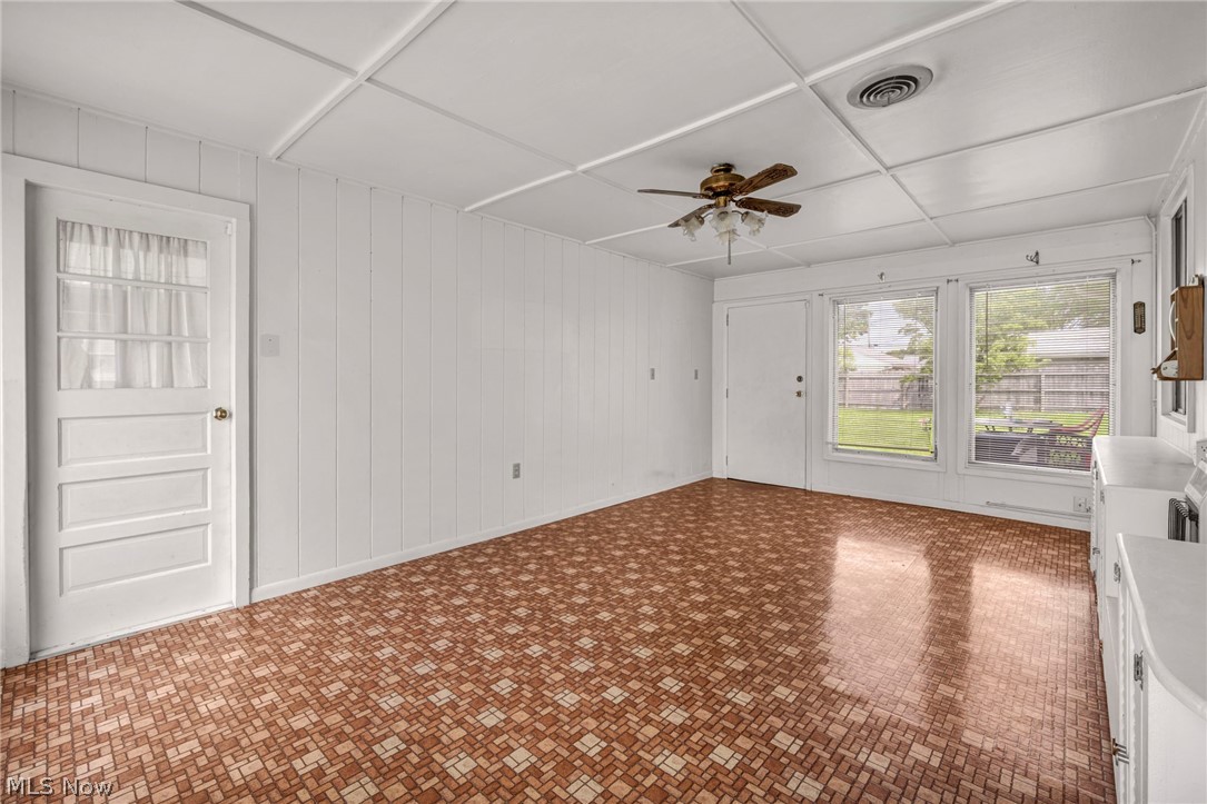 160 Boston Avenue Elyria OH 44035