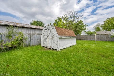 160 Boston Avenue Elyria OH 44035