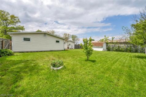 160 Boston Avenue Elyria OH 44035