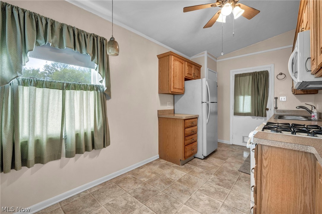 160 Boston Avenue Elyria OH 44035
