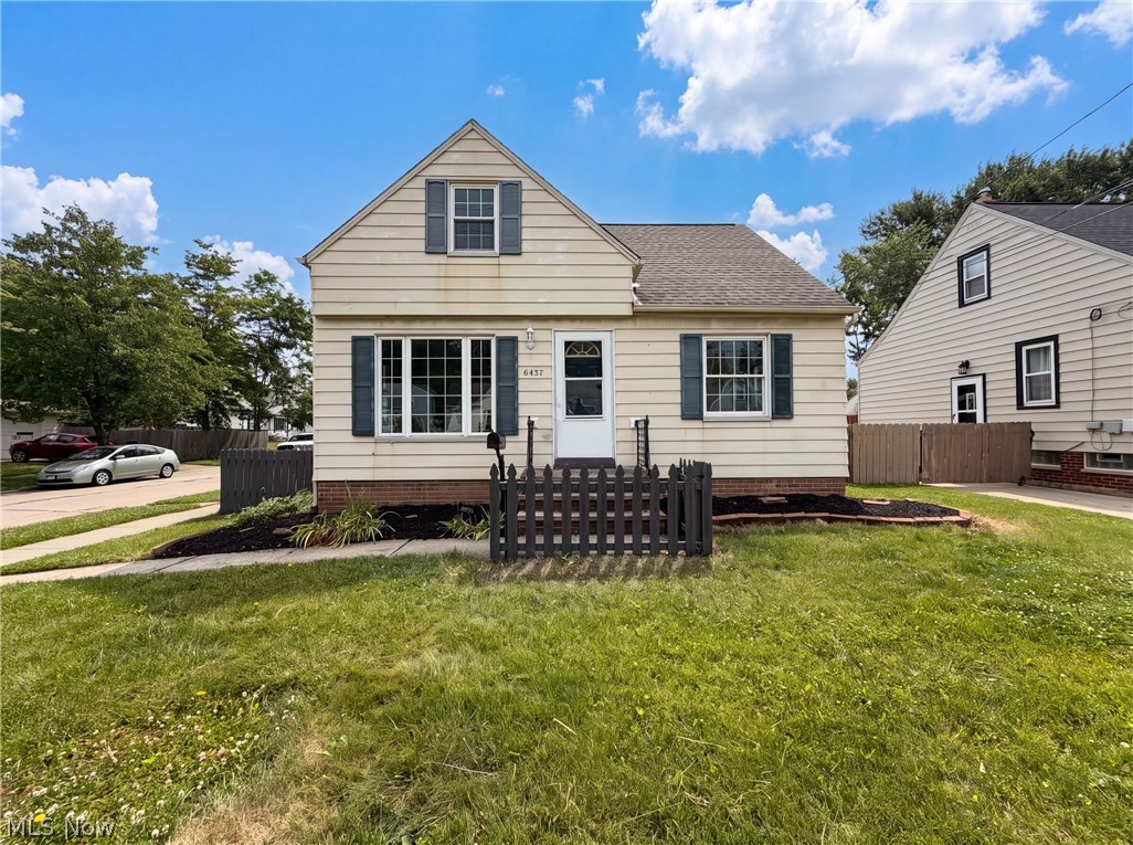 6437 Westminster Drive Cleveland OH 44129