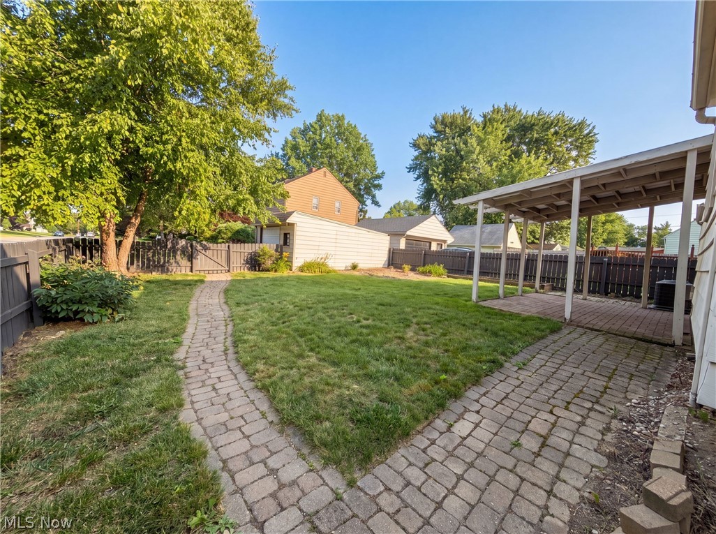 6437 Westminster Drive Cleveland OH 44129