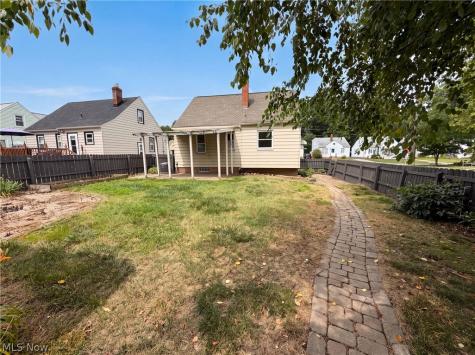 6437 Westminster Drive Cleveland OH 44129