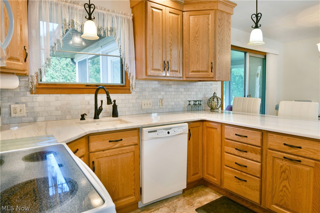 208 Broadway Avenue SE Warren OH 44484
