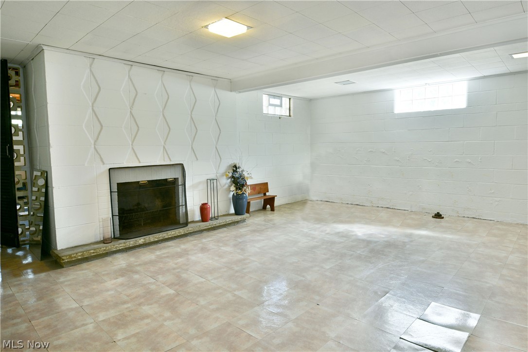 208 Broadway Avenue SE Warren OH 44484
