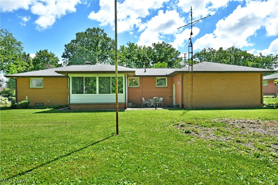 208 Broadway Avenue SE Warren OH 44484