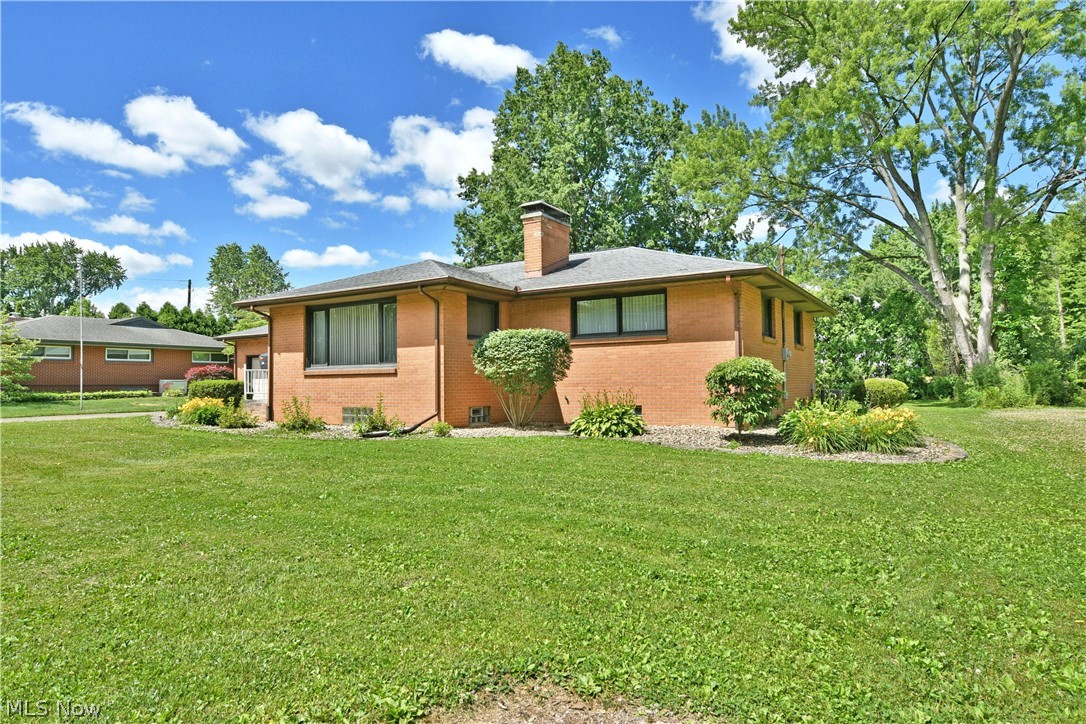 208 Broadway Avenue SE Warren OH 44484