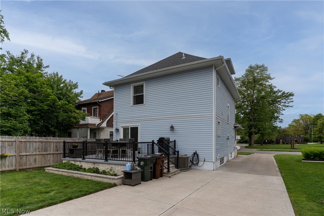 3880 Washington Park Boulevard Newburgh Heights OH 44105